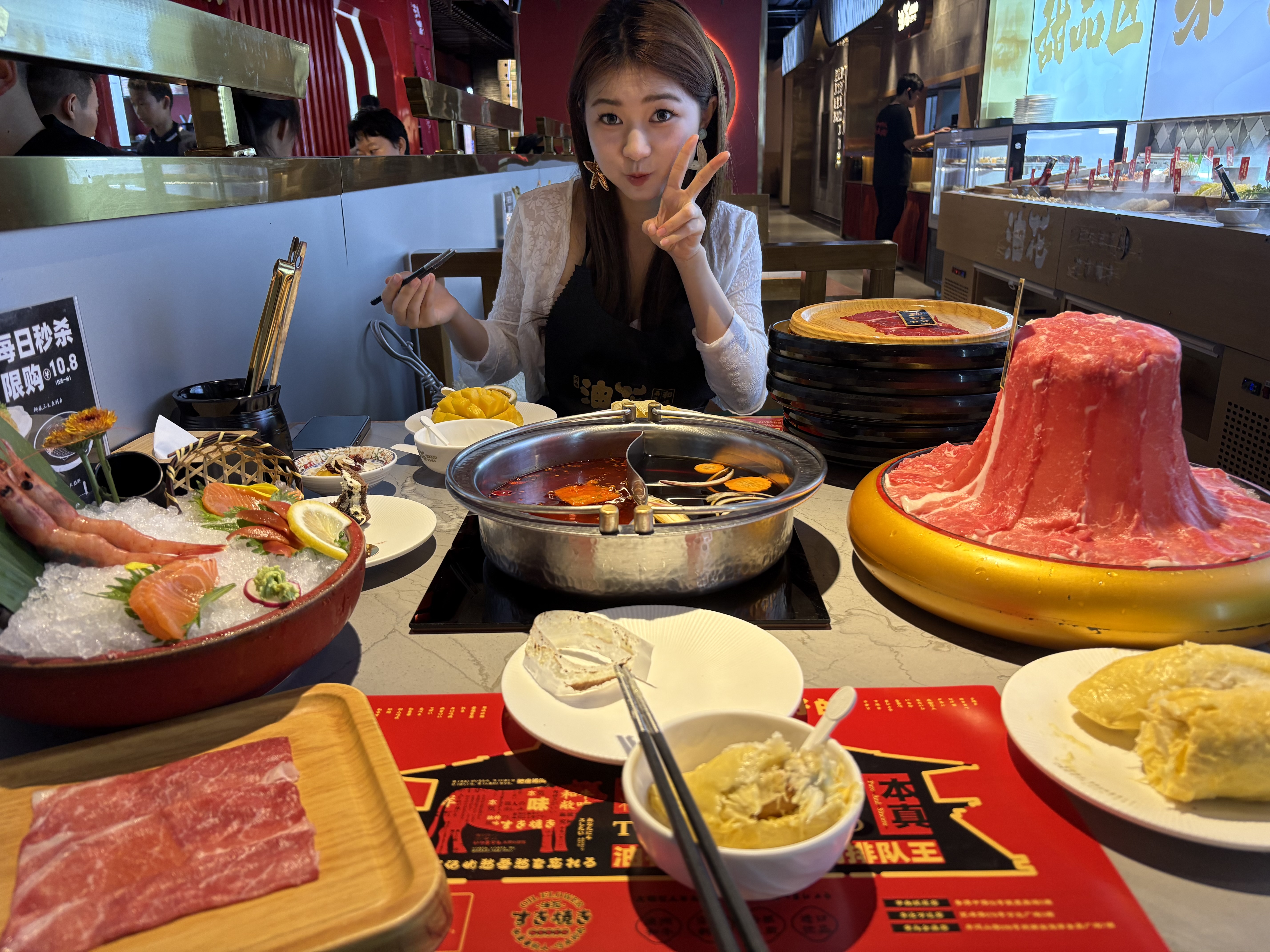 小宝摆pose